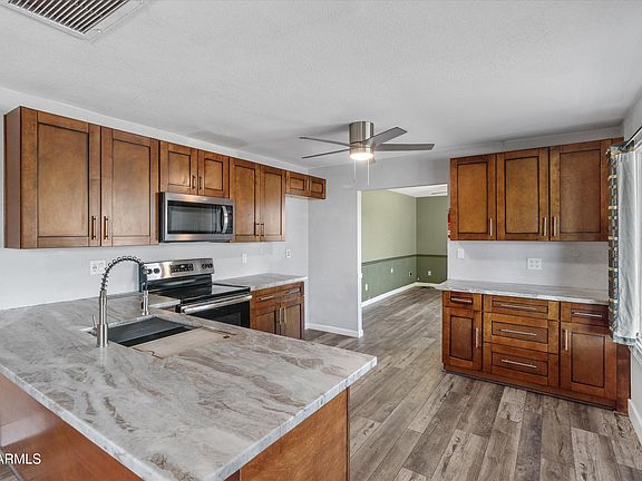 4th image of 18223 N 20TH Parkway