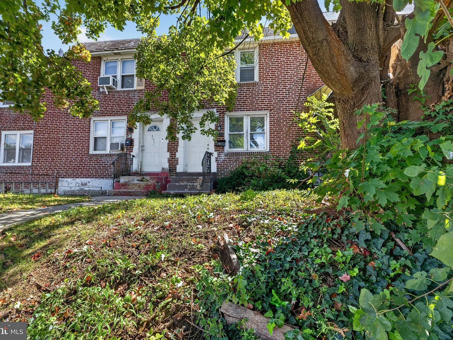 3 bed, 1.0 bath, 1152 sqft, $1,550 — Photo 3