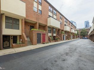 2033 Arch St #49-9U, Philadelphia, PA 19103