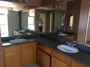 613 W James Ct, Visalia, CA
