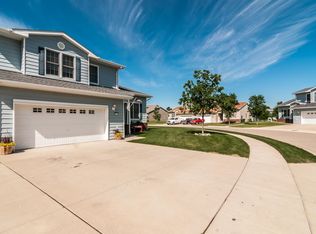 129 Glacier Dr APT 2, Minot Afb, ND 58704