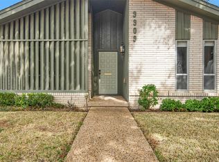 9909 Tanglevine Dr, Dallas, TX 75238