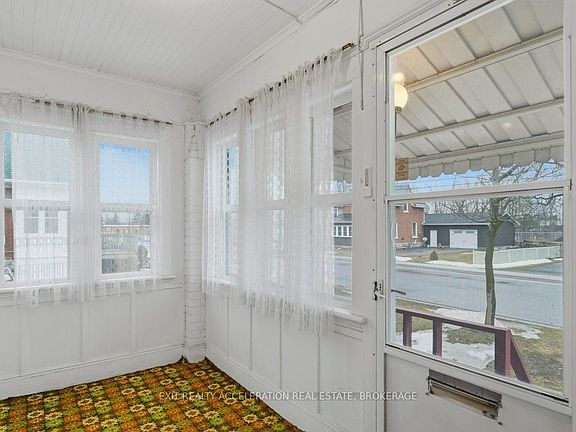4th image of 236 East St