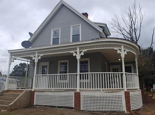 15 Holman St, Baldwinville, MA 01468