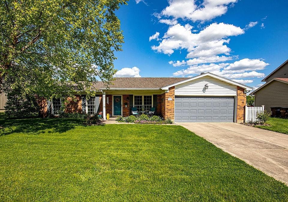 1st image of 282 Bernard Dr