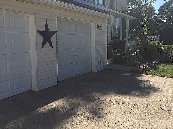2nd image of 7268 E 136th St