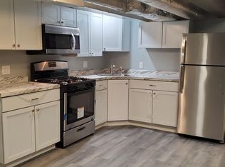 6150 N Richmond St #G, Chicago, IL 60659