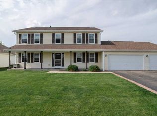 4118 Queenanns Way, Poplar Grove, IL 61065