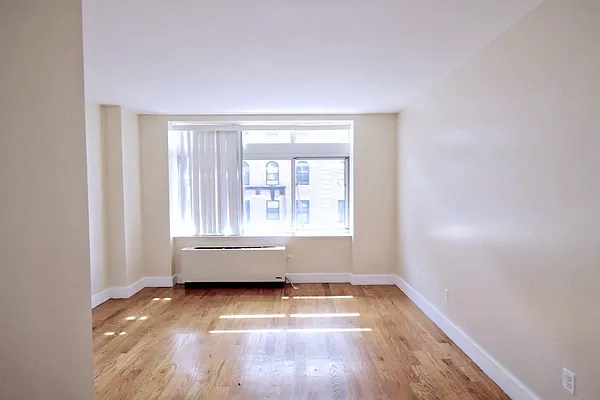 Rented by Bohemia Realty Group | media 12