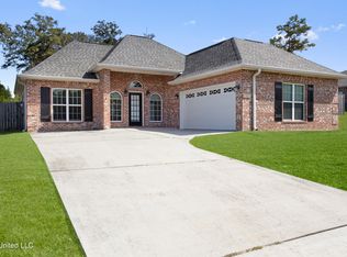 6 Ozark Pl, Perkinston, MS 39573