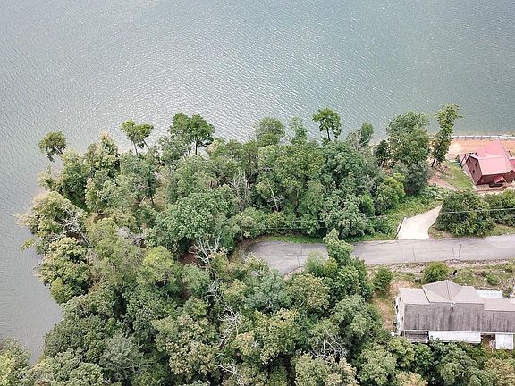 4th image of Channel Point Dr