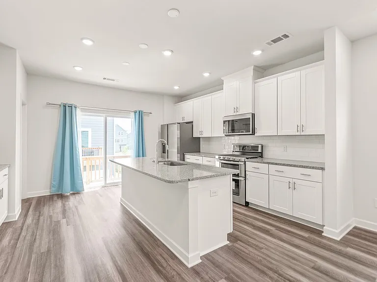 7136 Bryce Ave — Photo 6