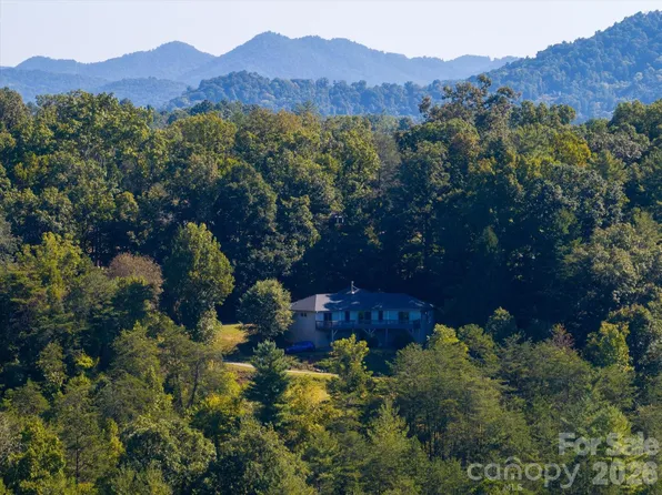 47 Sams Rd, Weaverville, NC 28787