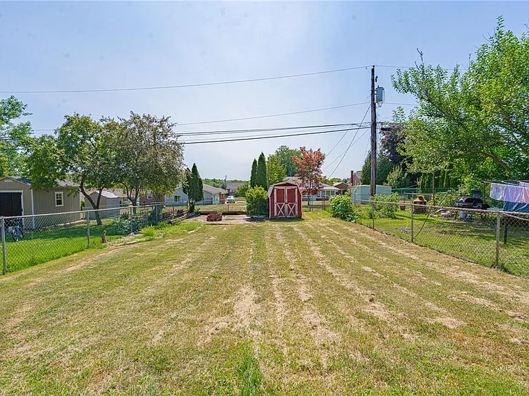 3329 S 2nd St — Photo 42