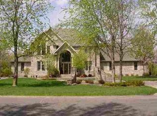 920 Highland Dr, Plover, WI 54467