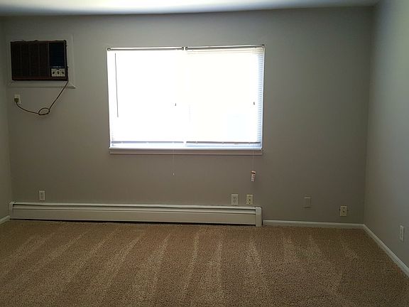 3rd image of 2329 30th St SW APT 304