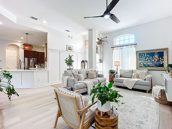 4th image of 516 Belen Ln