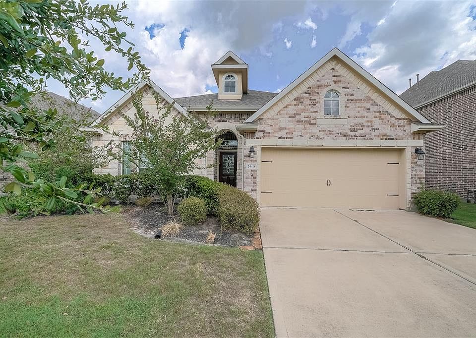 1st image of 24418 Peroni Dr