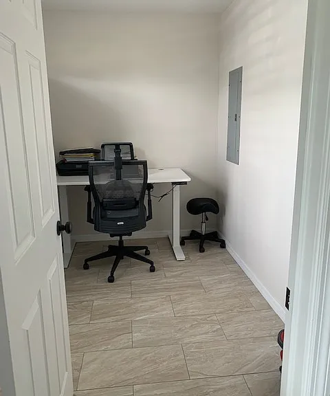 257 SW Todd Ave — Photo 9