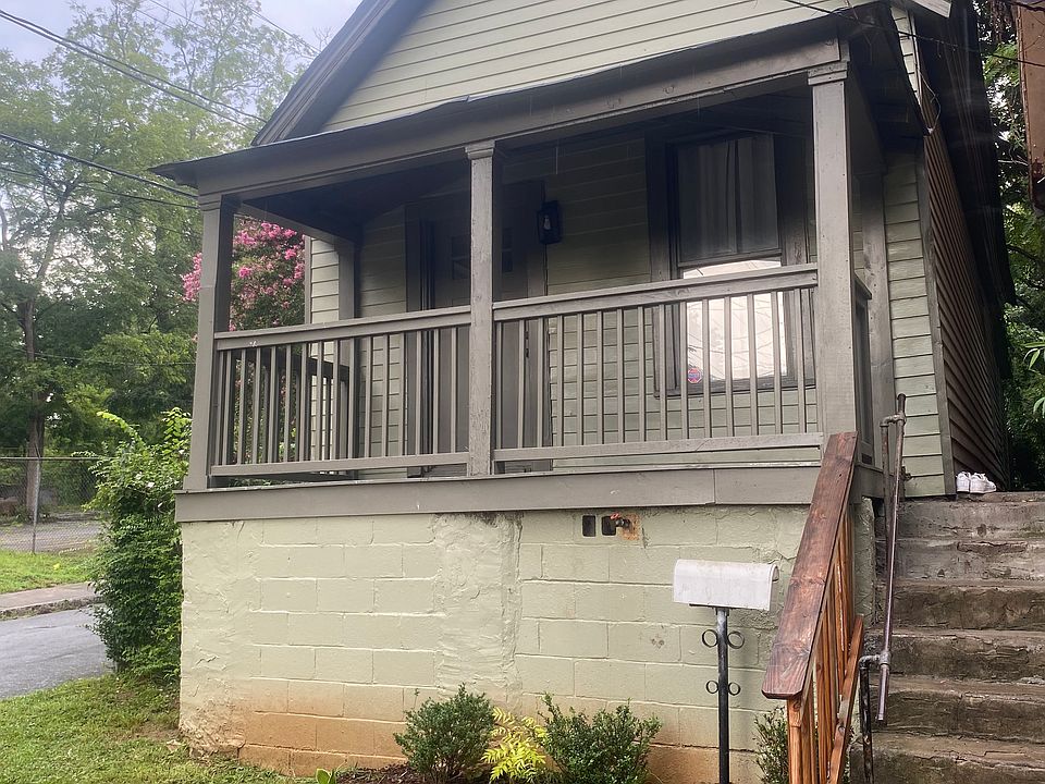 1st image of 898 Smith St SW