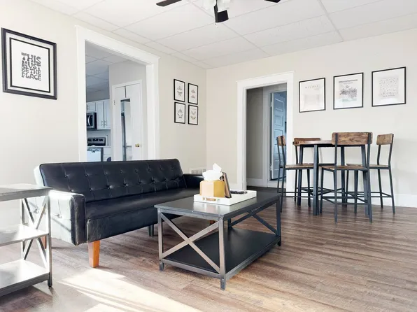 (undisclosed Address), Evansville, IN 47713