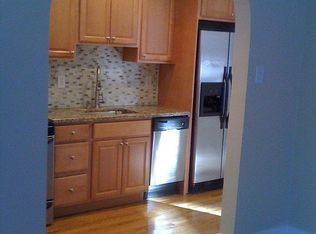 163 Centre Ave, Secaucus, NJ 07094