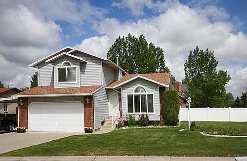 1st image of 9559 S Caledonia Cir