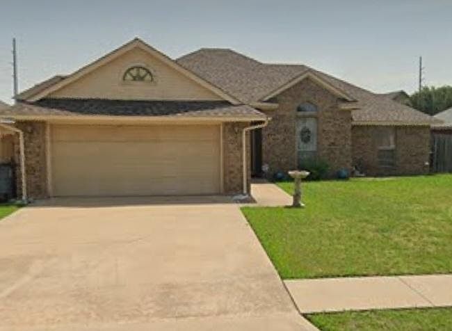 1st image of 2105 NW Britni Cir