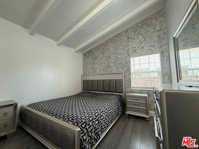 12308 Sheldon St — Photo 28