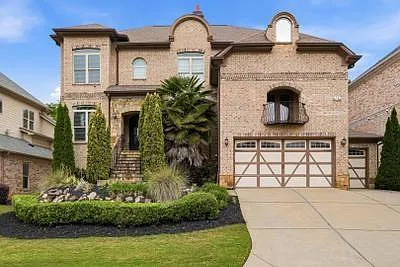 6 bed, 6.5 bath, 4500 sqft, $6,500 — Photo 1