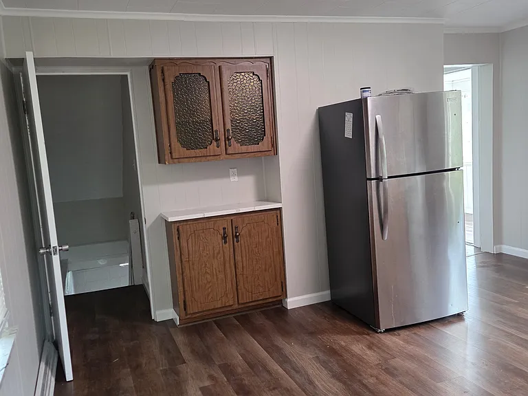 323 Juniper Ln W — Photo 7