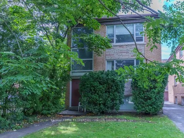 51 Heath St E, Toronto, ON M4T 1S2