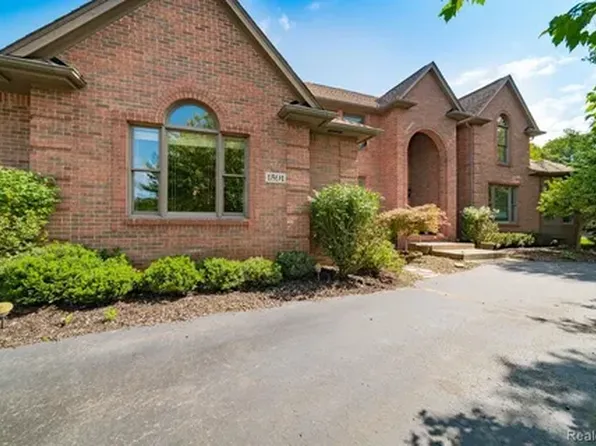 1591 Eagle Trl, Oxford, MI 48371