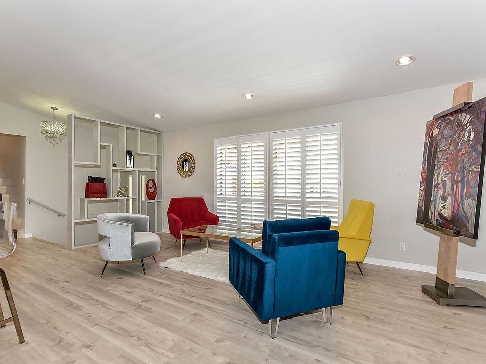 Living Room/Area