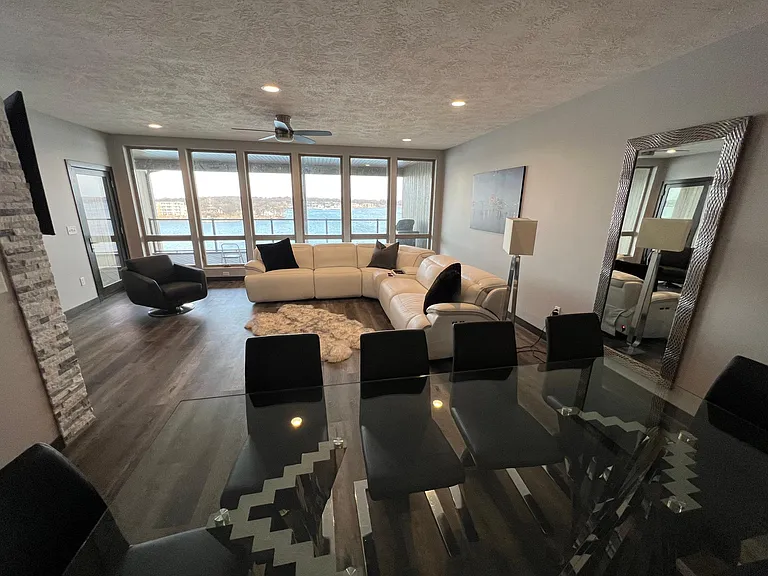570 Linden Dr #412 — Photo 8