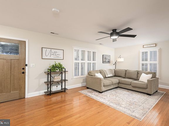 5th image of 214 Beech Ln