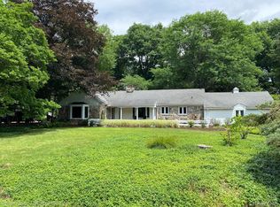 24530 Mulberry Dr, Southfield, MI 48033