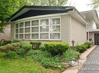 3913 Enfield Ave, Skokie, IL 60076