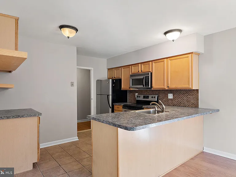 200 Campbell Cir #E-14 — Photo 6