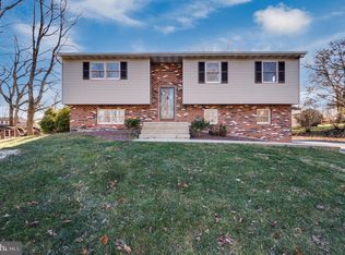 2464 Ventnor Ave, Reading, PA 19605