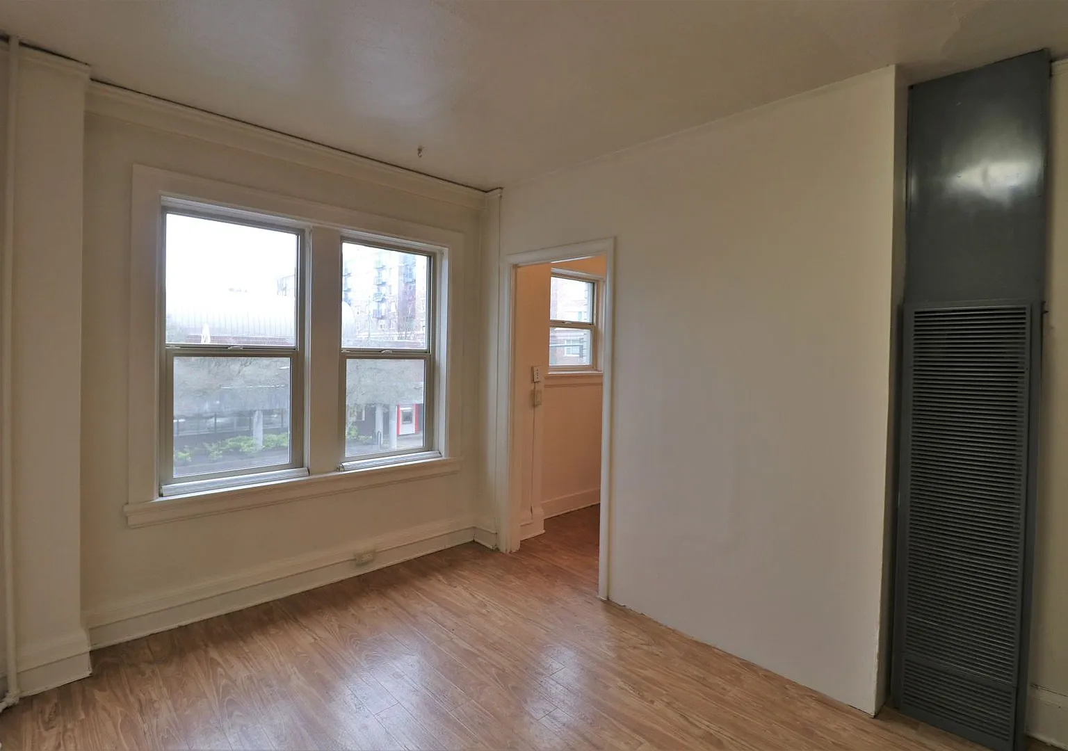The Adelaide Apartments — Photo 2