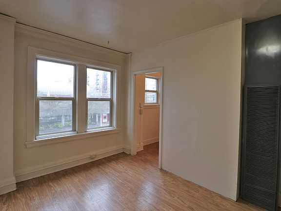 2nd image of 1315 NE 47th St APT A