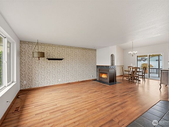 4th image of 1837 F Street SE #2