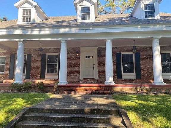 2nd image of 212 Beverly Dr