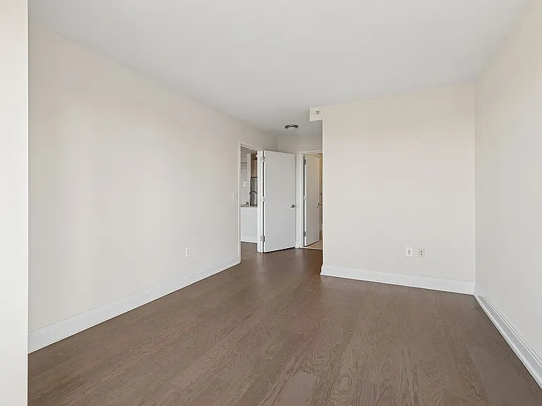 125 W 31st St #56A — Photo 11