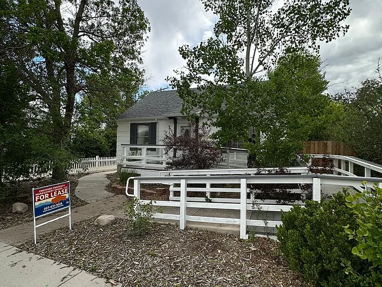 1714 Logan Ave — Photo 2