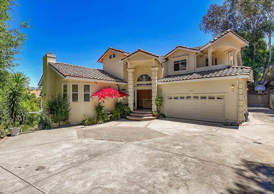 2nd image of 26886 Parkside Dr