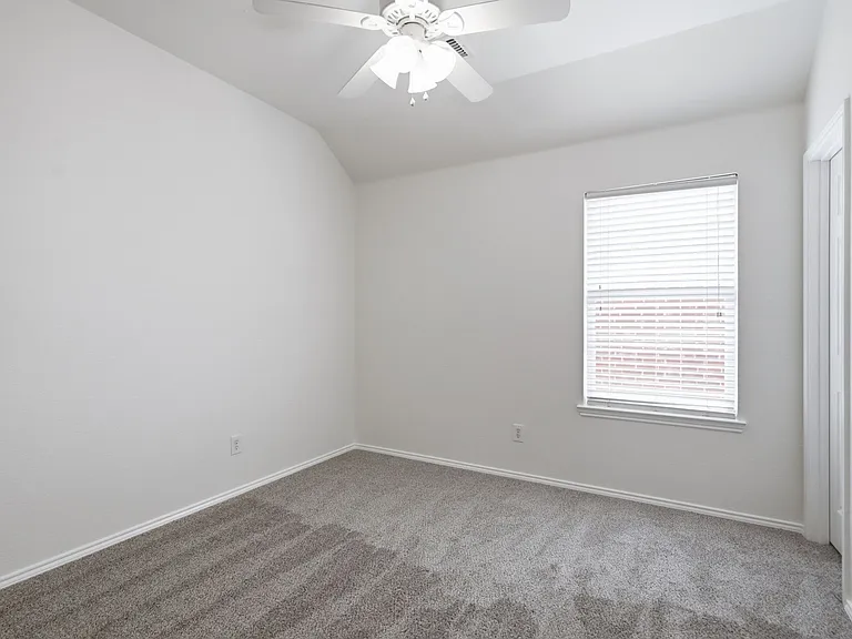 15636 Gatehouse Dr — Photo 21