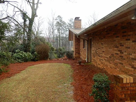 4th image of 1314 Lakeshore Cir