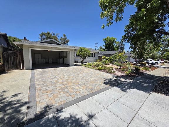 2nd image of 5773 Begonia Dr